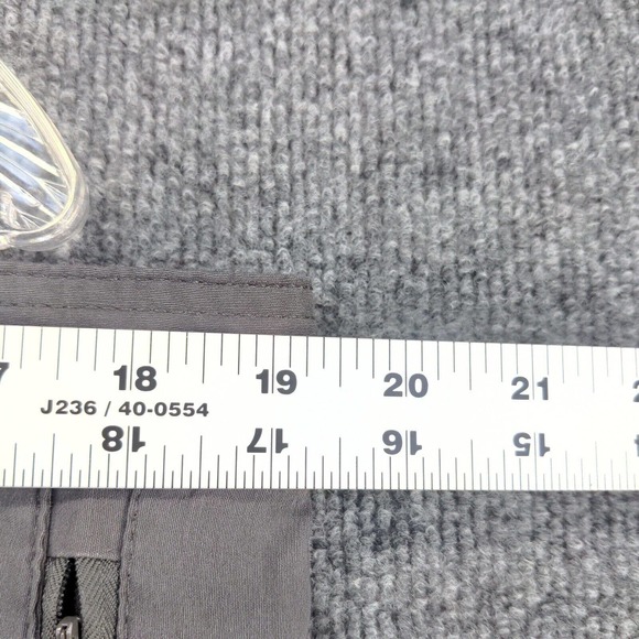 English Laundry Mens Chino Shorts Gray Size 38W Zipped Pockets Rayon Blend - Picture 4 of 12